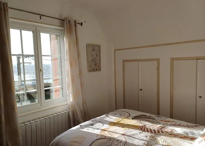 Au Gre Des Marees 2 Appartement Face A La Mer 2Eme Etage
