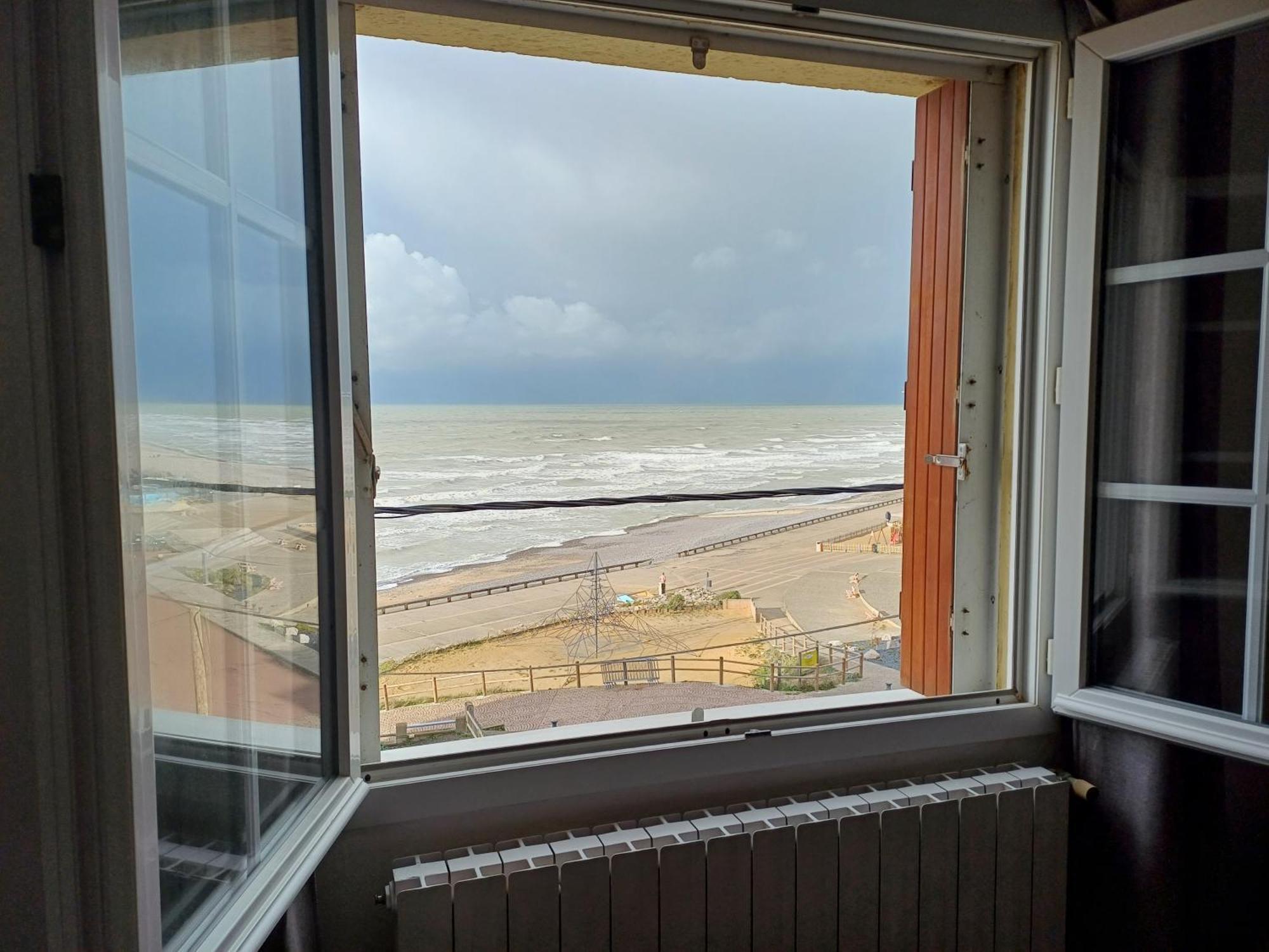 Au Gre Des Marees 2 Face A La 2eme Etage Apartment
